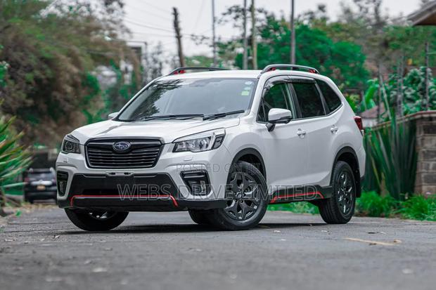 Subaru Forester 2019 Silver