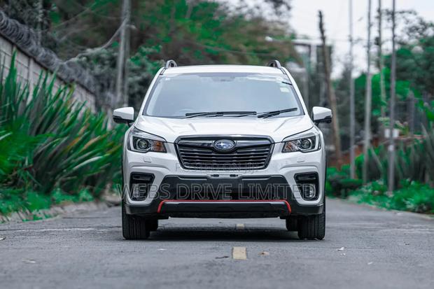 Subaru Forester 2019 Silver