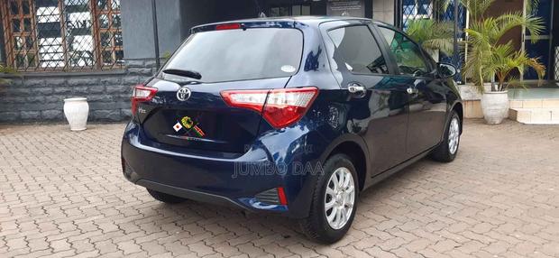 Toyota Vitz 1.0 FWD 5dr 2019 Blue