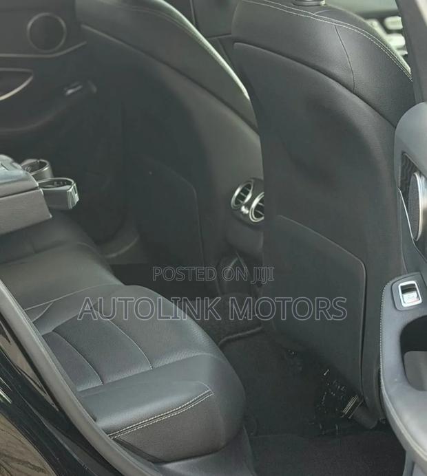 Mercedes-Benz C200 2019 Black