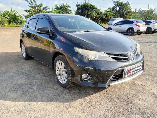 Toyota Auris 2015 Black