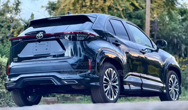 Toyota Yaris Cross 2021 Black
