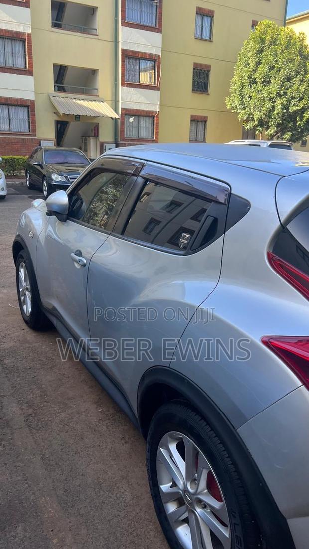 Nissan Juke 2011 Silver