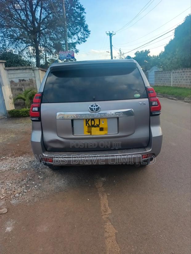 Toyota Land Cruiser Prado 2018 Gold