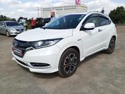 Honda Vezel 2017 White for sale