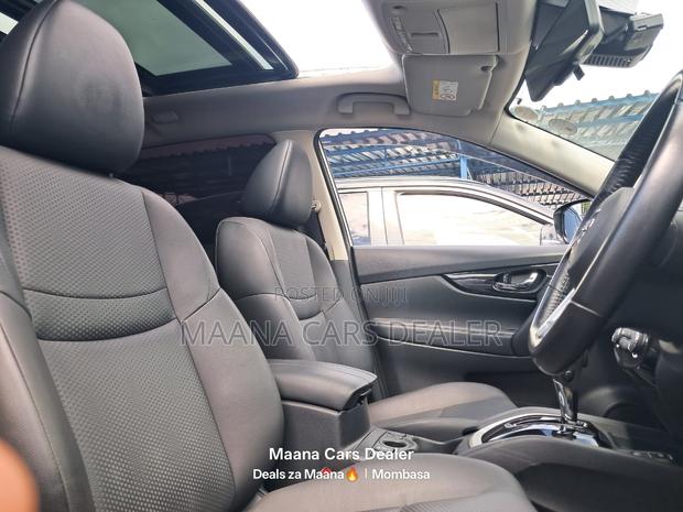 Nissan X-Trail 2.0 Petrol FWD 2019 White