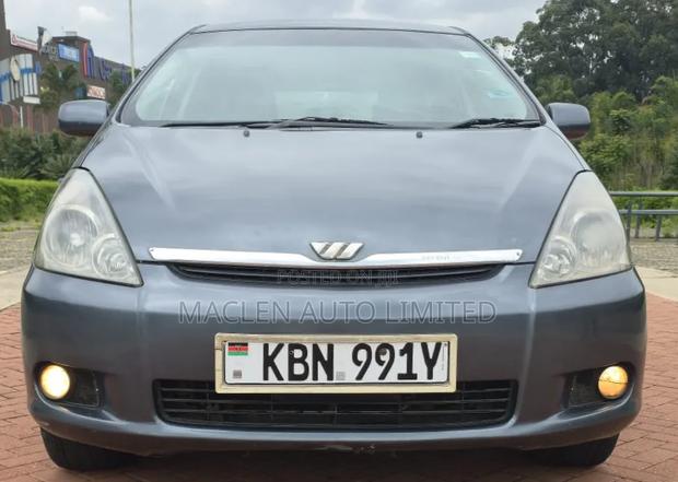 Toyota Wish 2004 Gray