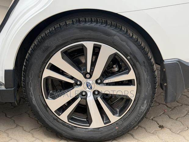 Subaru Outback 2019 Pearl