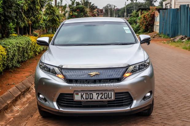 Toyota Harrier 2.0 2014 Silver