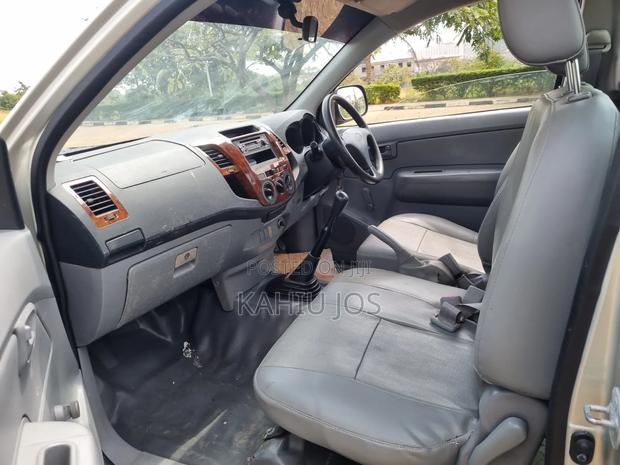 Toyota Hilux 2007 Silver