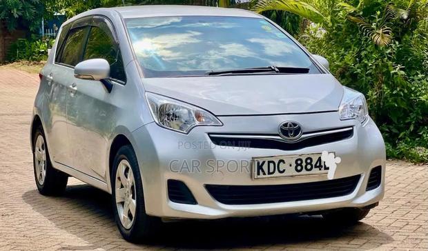 Toyota Ractis 2014 Silver