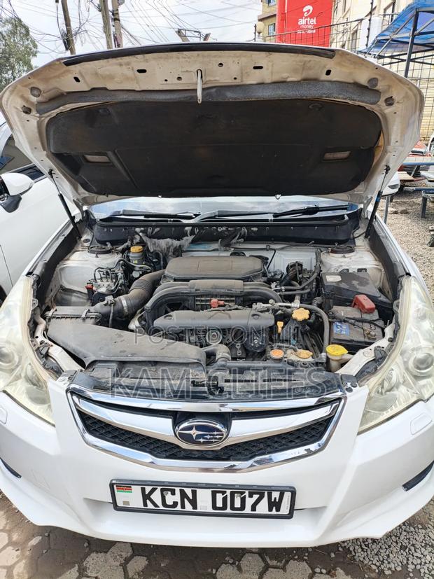 Subaru Legacy 2010 White