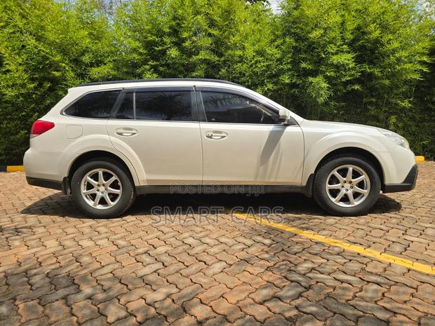 Subaru Outback 2014 White