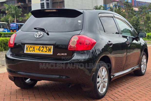 Toyota Auris 2007 Gray