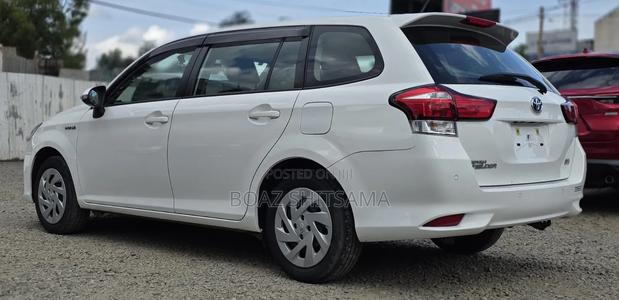 Toyota Corolla Fielder 2019 White
