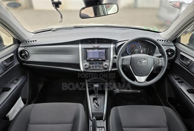 Toyota Corolla Fielder 2019 White