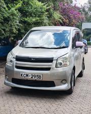 Toyota Noah 2010 Silver for sale