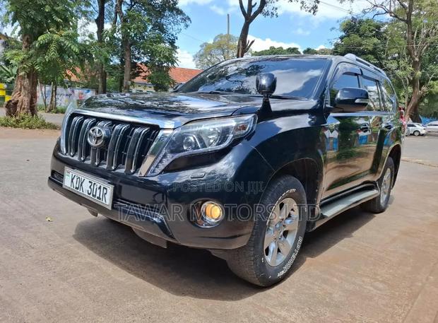 Toyota Land Cruiser Prado 2016 Black
