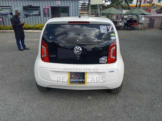 Volkswagen Up 2015 White