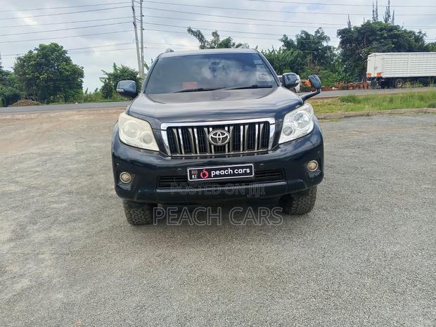 Toyota Land Cruiser Prado 2013 Green