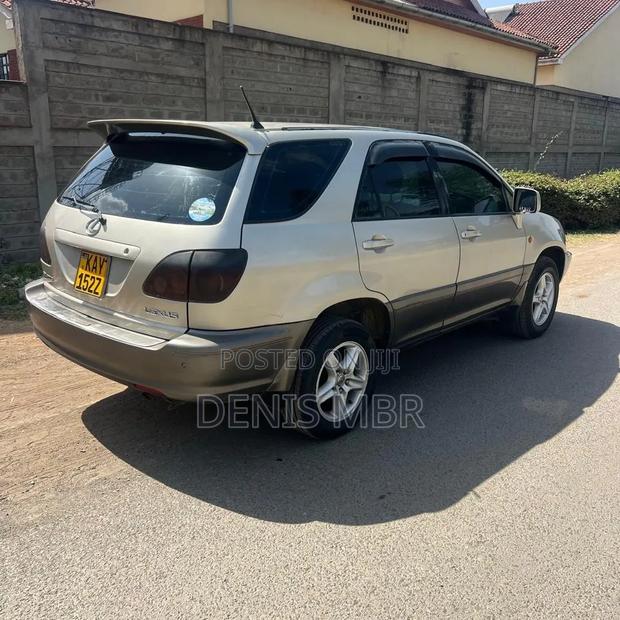 Toyota Harrier 2002 Gray