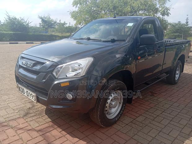 Isuzu D-MAX 2021 Green