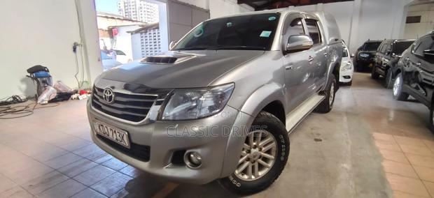 Toyota Hilux 2017 Silver