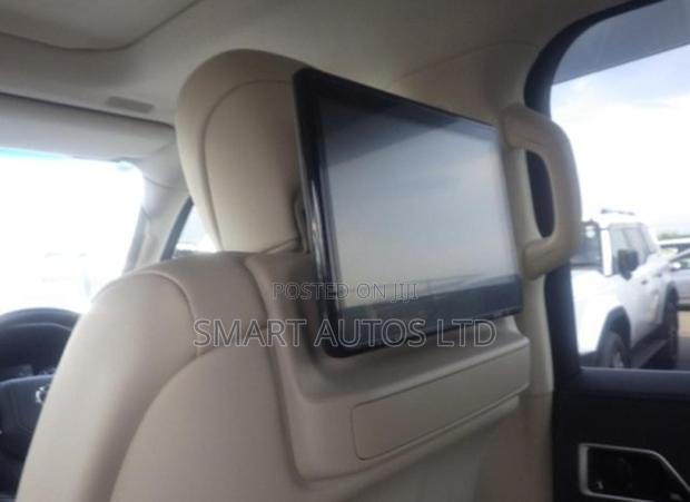 Toyota Land Cruiser 3.3 Diesel 4WD 2022 Pearl