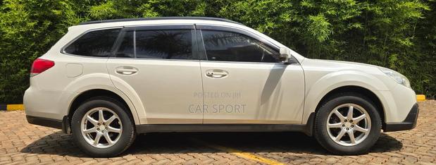 Subaru Outback 2014 White