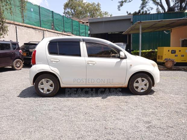 Daihatsu Boon 2012 White