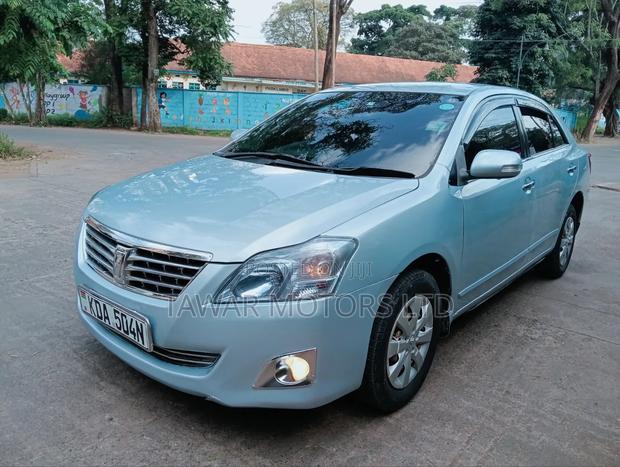 Toyota Premio 2013 Blue