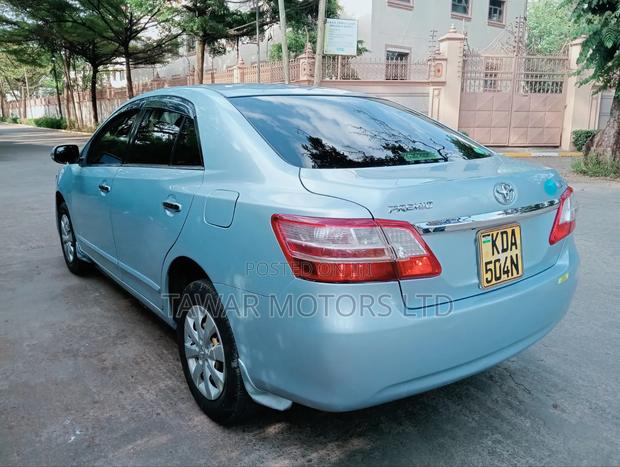 Toyota Premio 2013 Blue