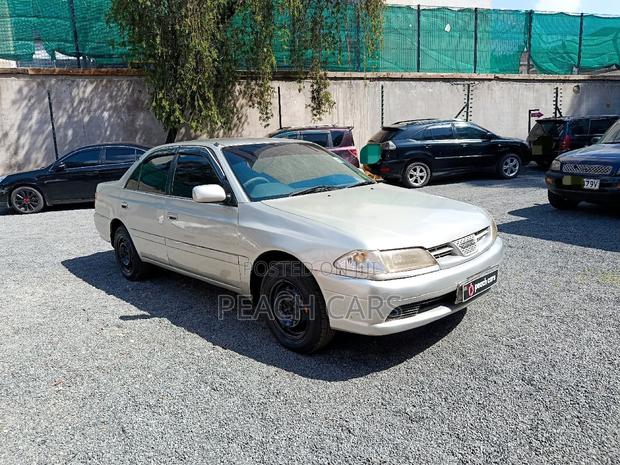 Toyota Carina 2001 Silver