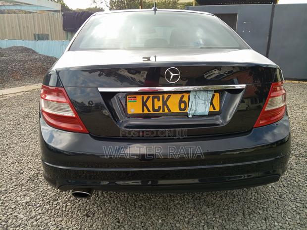 Mercedes-Benz C200 2009 Black