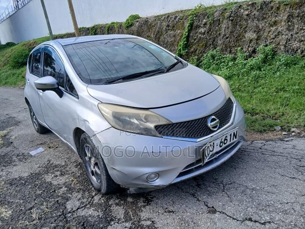 Nissan Note 2015 Silver