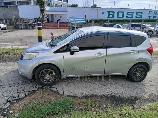Nissan Note 2015 Silver
