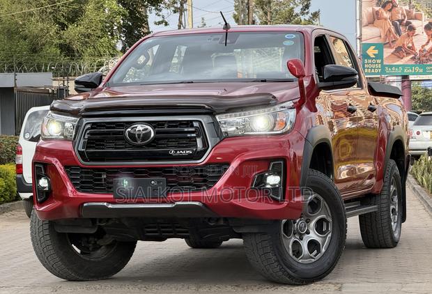 Toyota Hilux 2.4 Diesel 2020 Red