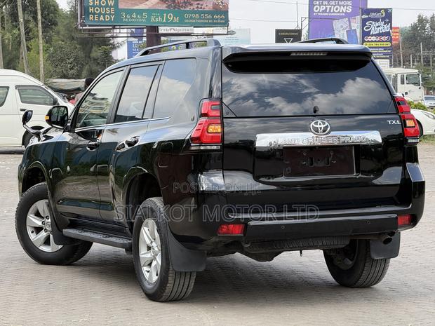 Toyota Land Cruiser Prado 2.8 2019 Black