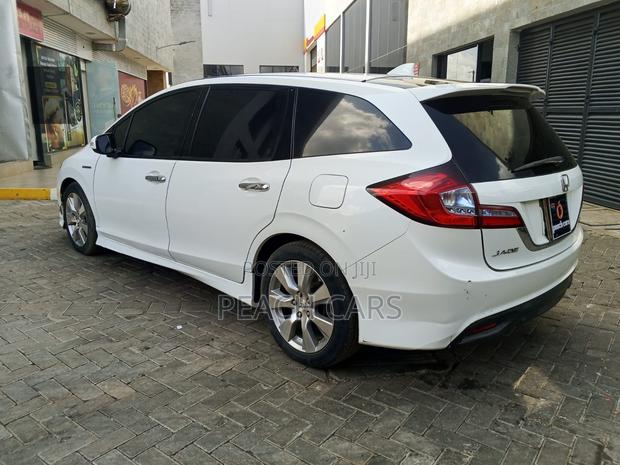 Honda Jade 2015 White