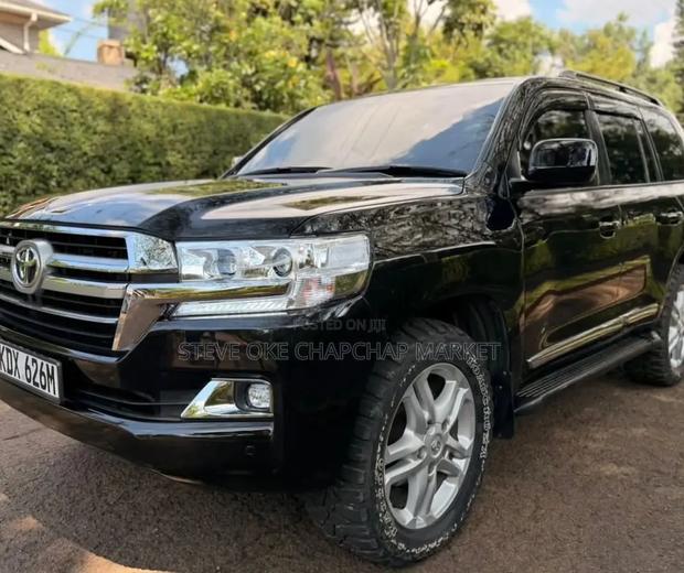 Toyota Land Cruiser 4.5 V8 VXR 2013 Black