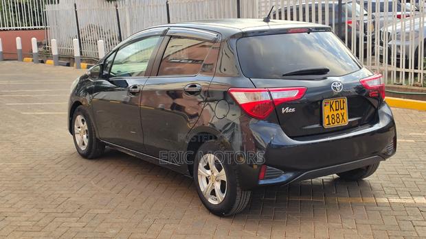 Toyota Vitz 2018 Black