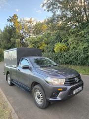 Toyota Hilux 2025 Gray for sale