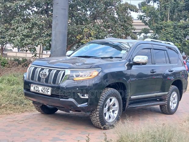 Toyota Land Cruiser Prado 2011 Black