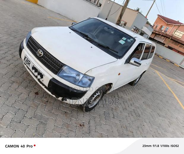 Toyota Probox 2005 White