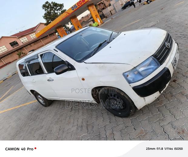 Toyota Probox 2005 White