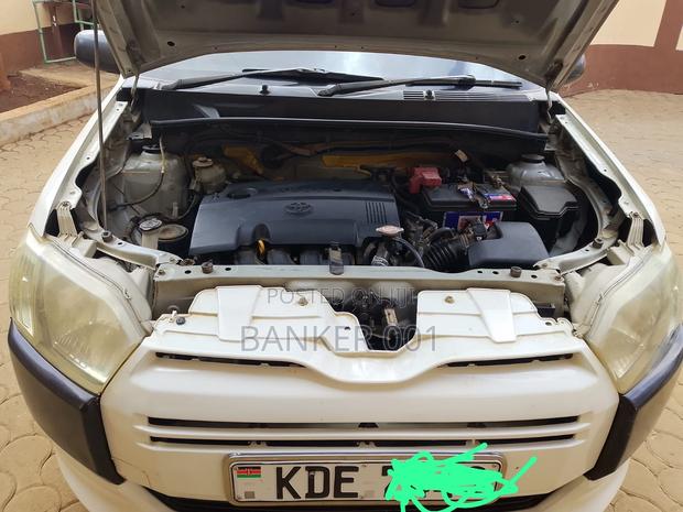 Toyota Succeed SV Premium 2014 White
