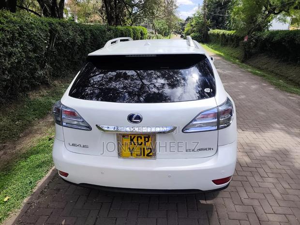 Lexus RX 450H FWD 2012 White