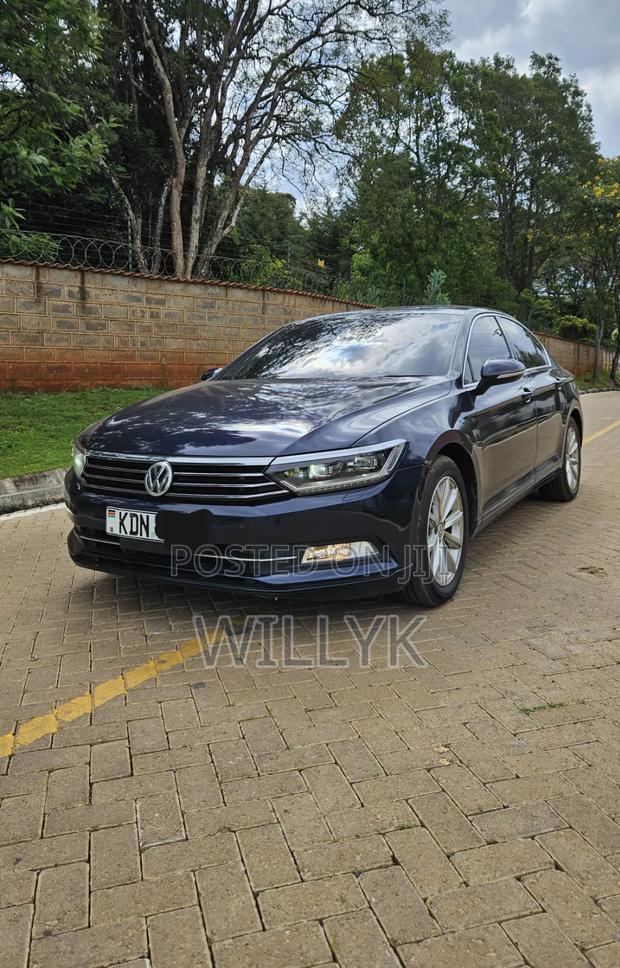 Volkswagen Passat 2016 Blue