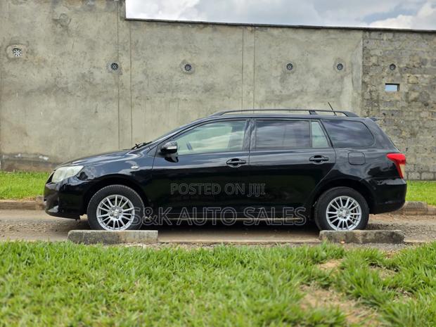 Toyota Corolla Fielder 2011 Black