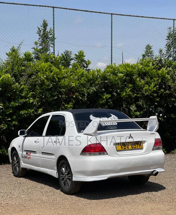 Mitsubishi Lancer 2006 White